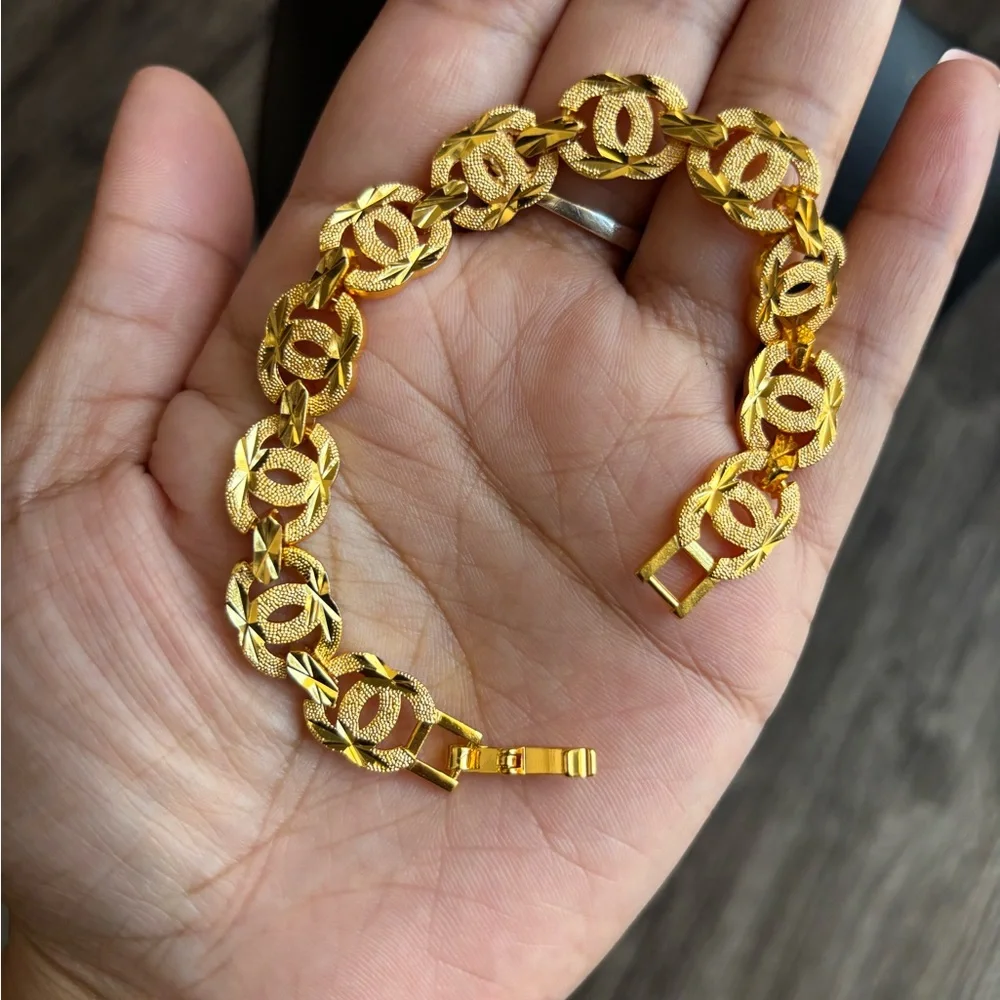 New Gold Link C Women's Bracelet - Yellow Gold Bracelet - Picture 7 of 7